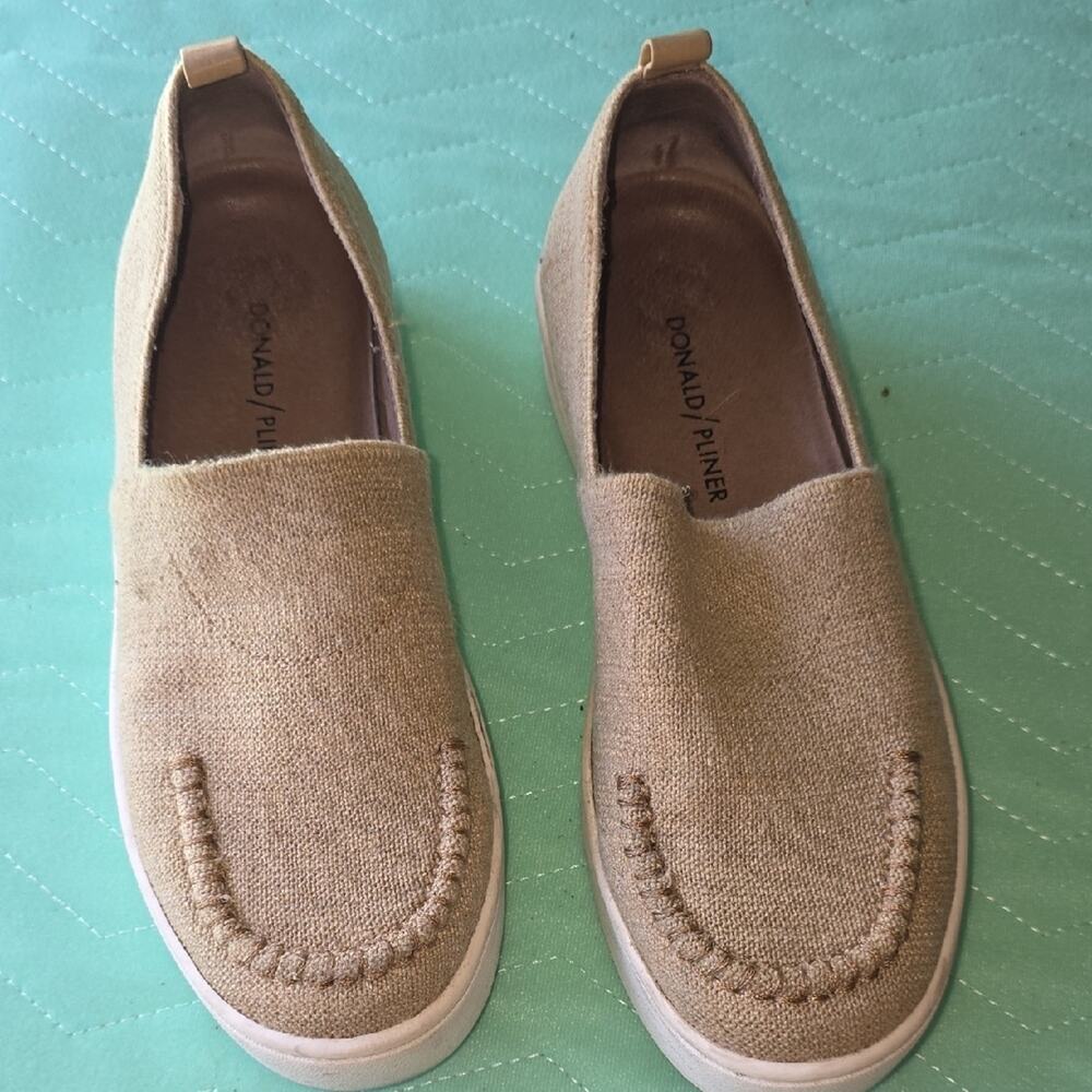 Donald Pliner Cory Comfort Linen Women 6.5 Tan Slip-On Shoes Loafer Coastal